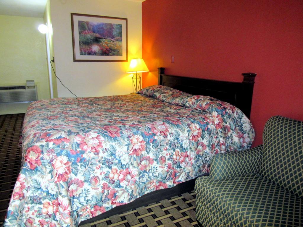 Budget Host Inn Arlington Extérieur photo