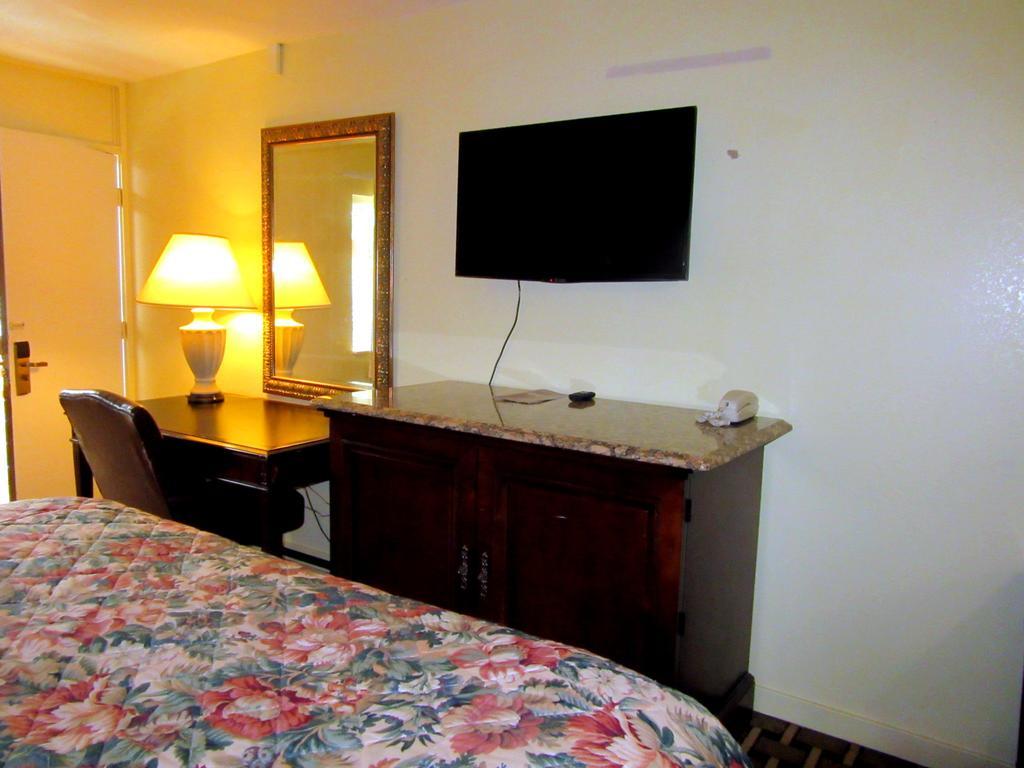 Budget Host Inn Arlington Extérieur photo