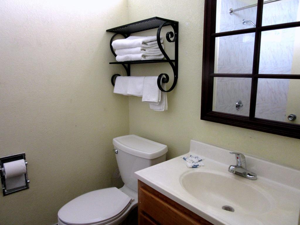 Budget Host Inn Arlington Extérieur photo