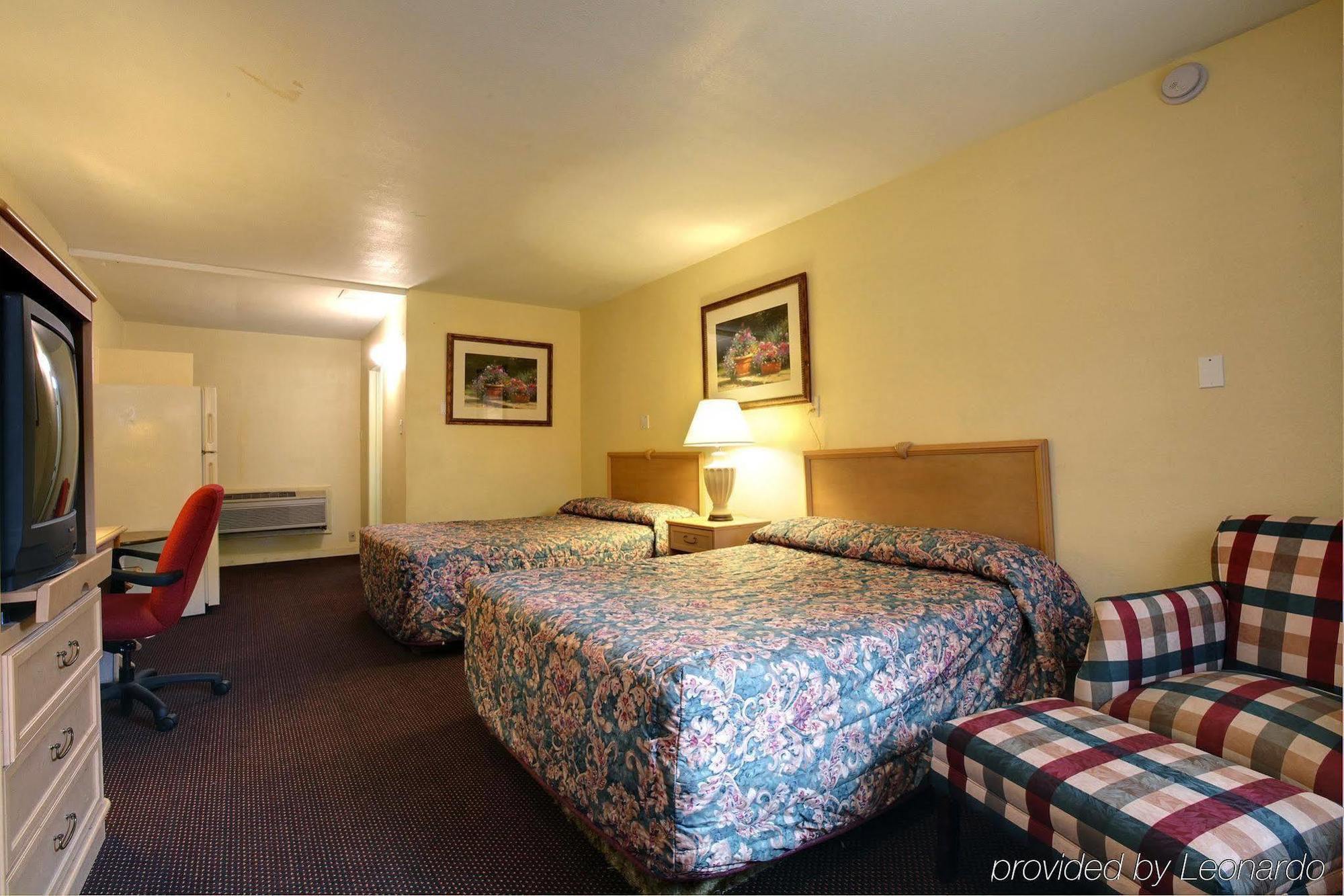 Budget Host Inn Arlington Chambre photo